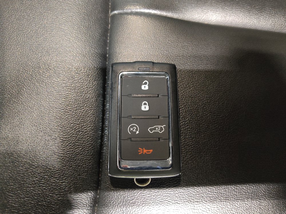 Used 2023 Jeep Grand Cherokee Limited AWD/4WD image 32