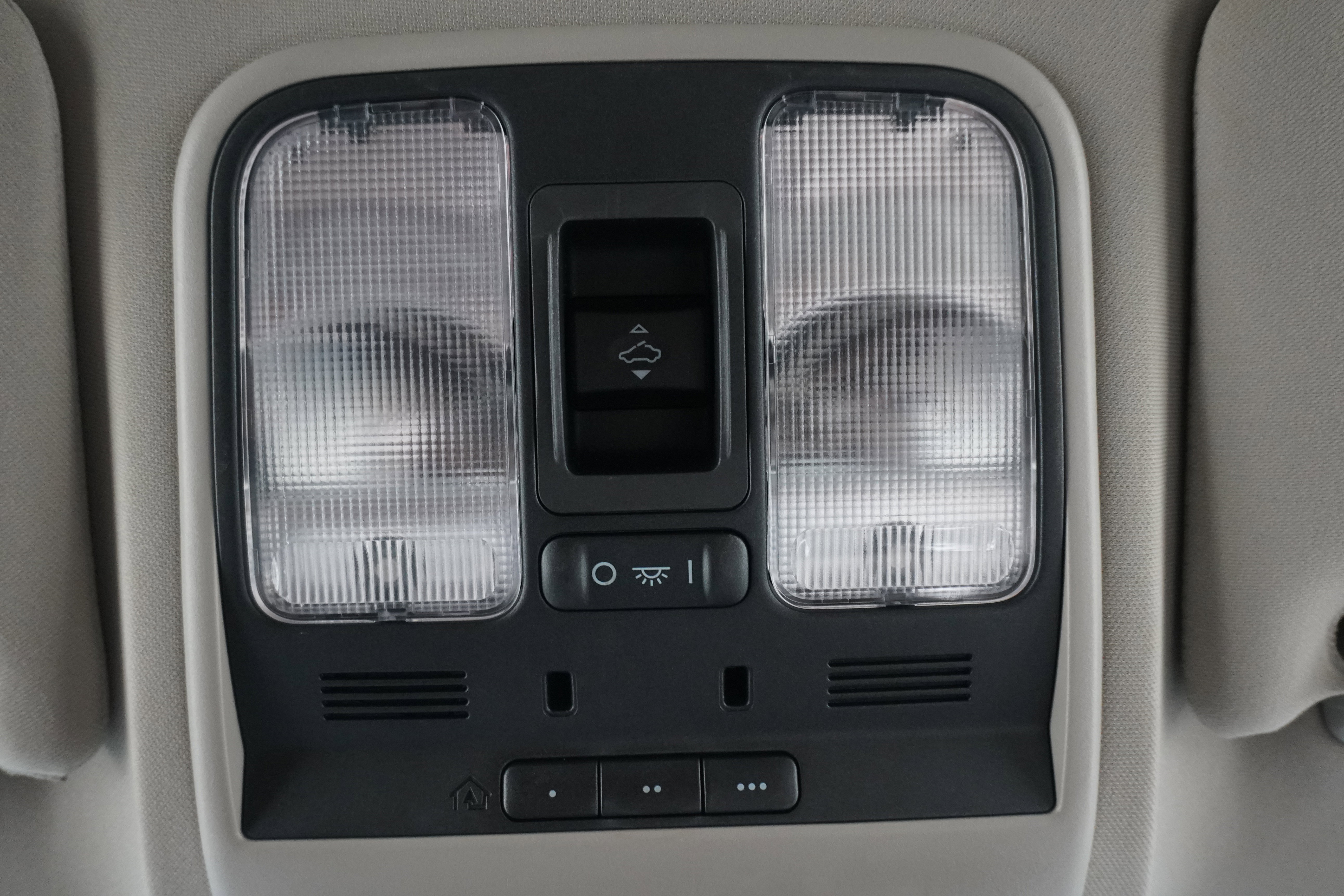 Used 2011 Acura RDX SH-AWD image 23