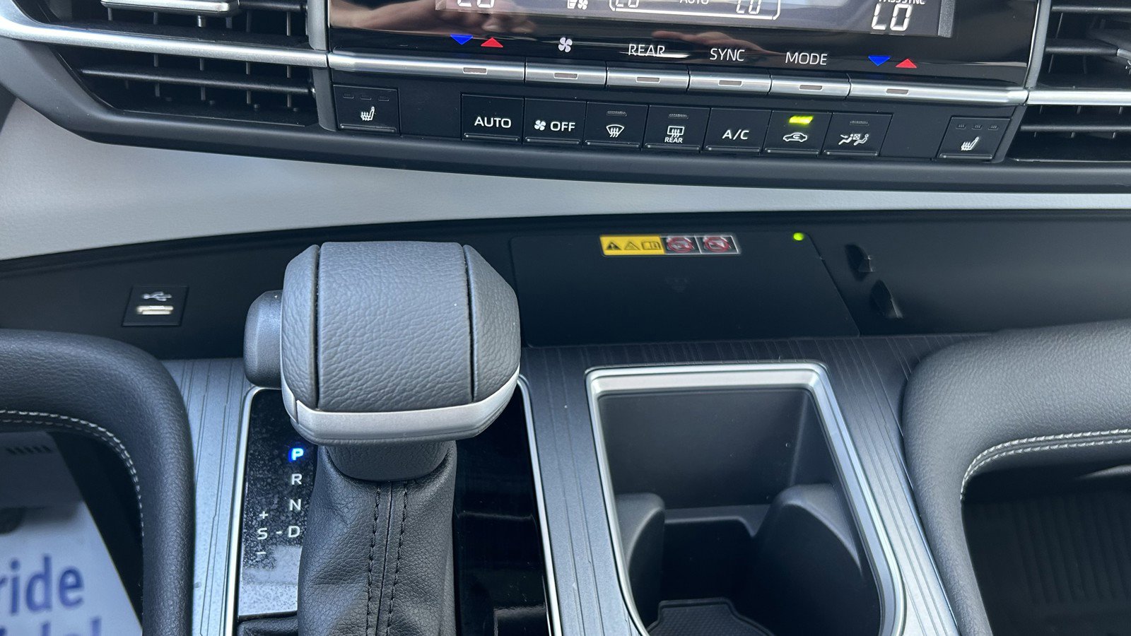 Used 2025 Toyota Sienna XLE w/ XLE Plus Package image 29