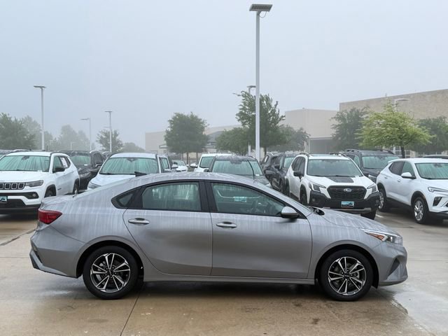Used 2023 Kia Forte LXS FWD image 5