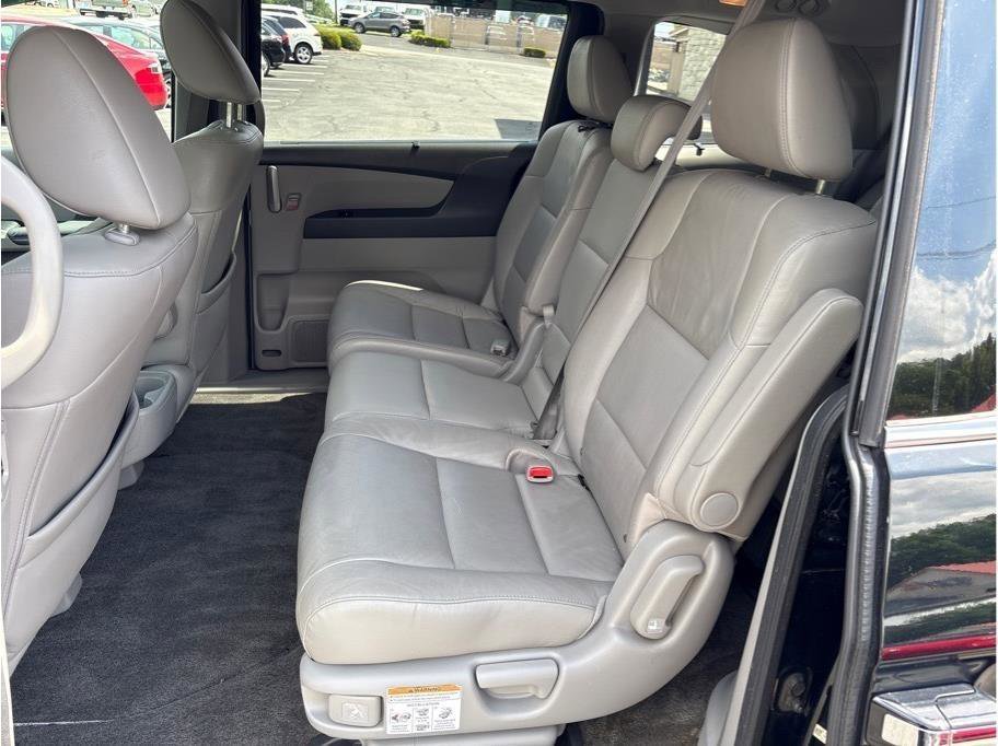 Used 2013 Honda Odyssey Touring image 14