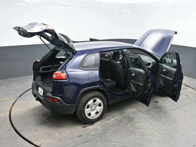 Used 2014 Jeep Cherokee Sport w/ Trailer Tow Group image 43