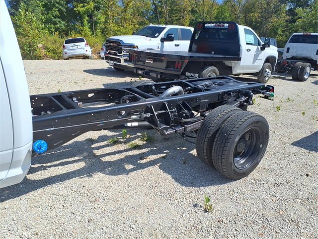 New 2026 RAM 5500 Tradesman image 4