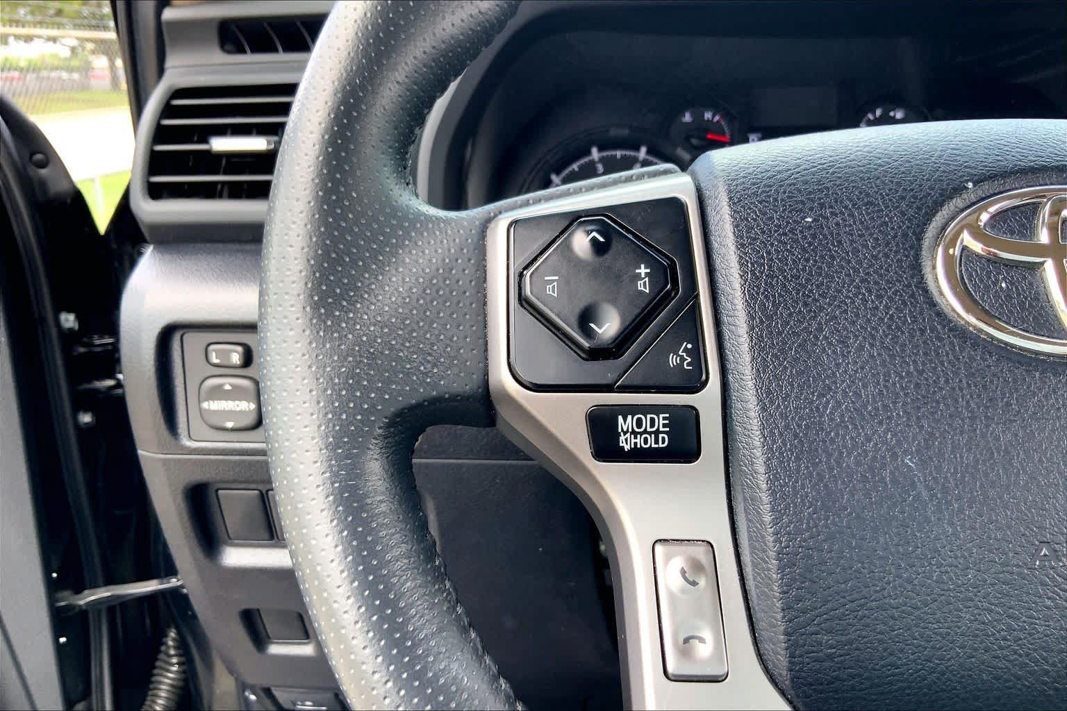 Used 2023 Toyota 4Runner SR5 AWD/4WD image 23
