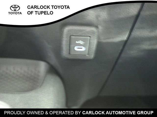 Used 2025 Toyota Corolla LE image 16