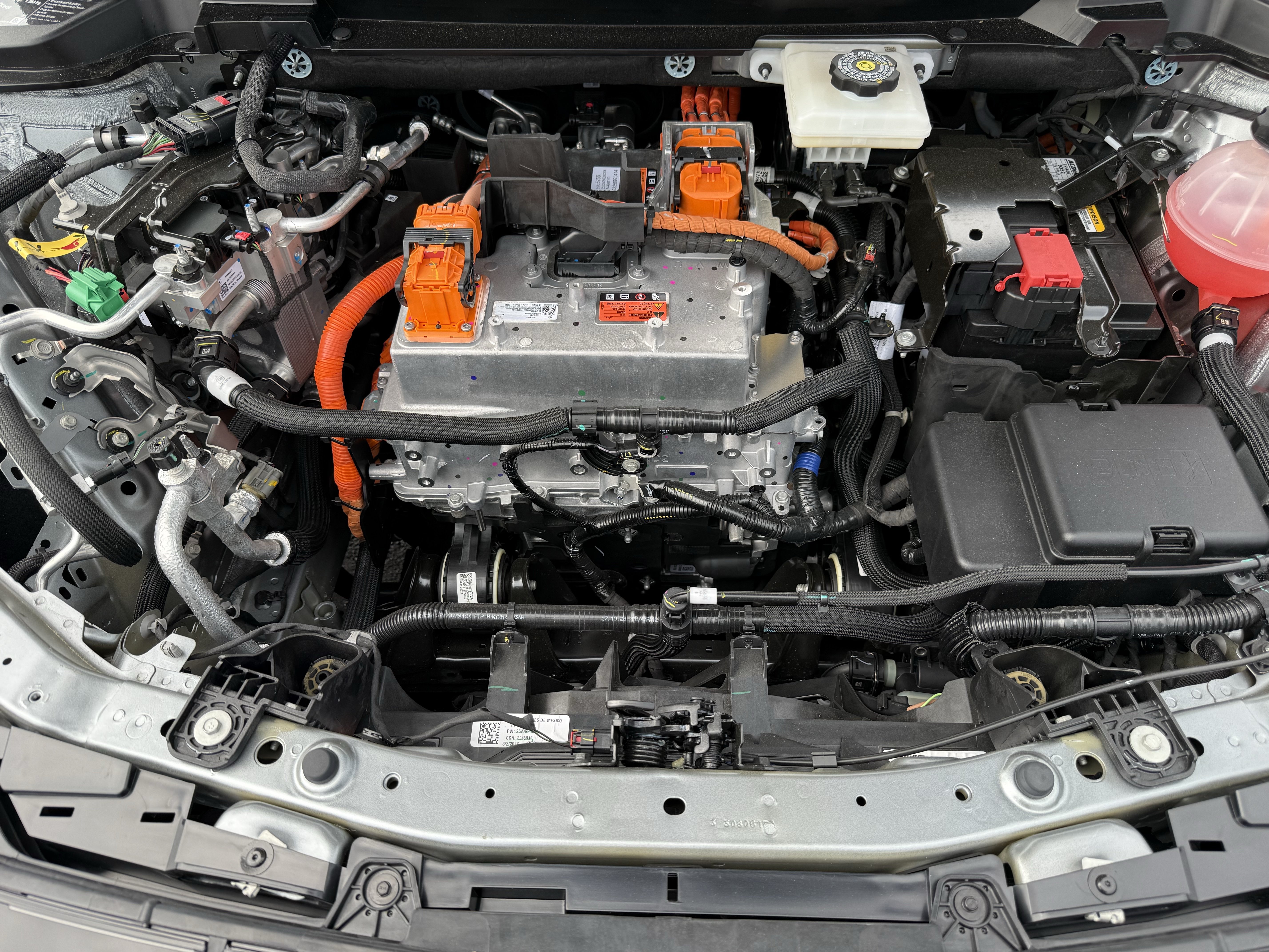 New 2026 Chevrolet Equinox EV LT AWD/4WD image 33