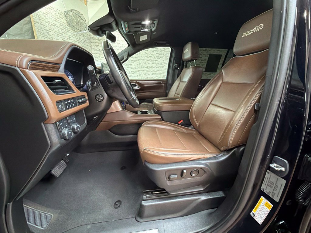 Used 2023 Chevrolet Suburban High Country AWD/4WD image 27