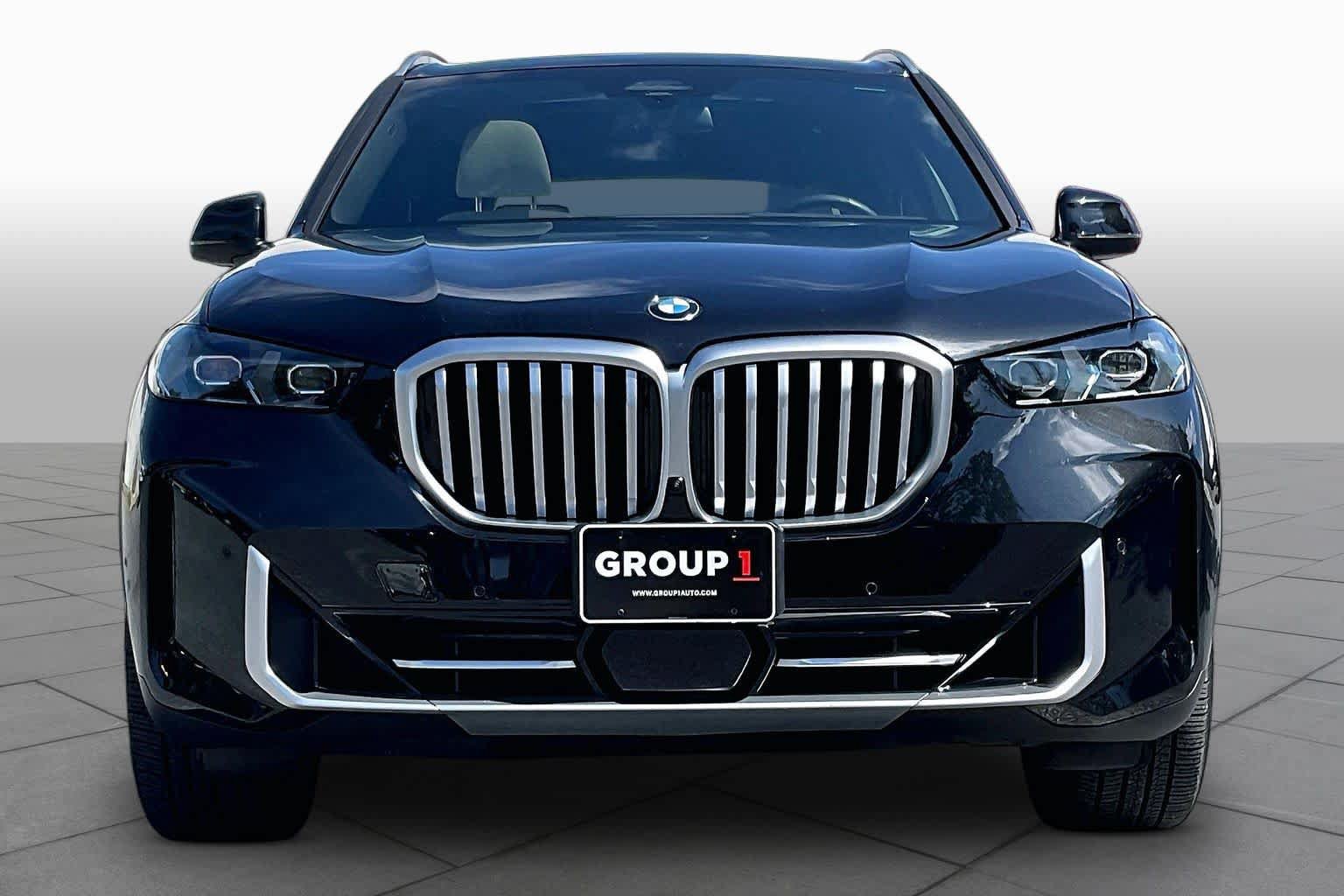 Used 2024 BMW X5 xDrive40i w/ Executive Package AWD/4WD image 3
