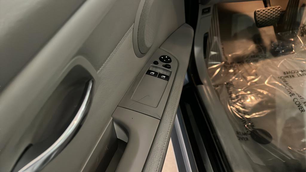 Used 2009 BMW 328i Coupe image 19