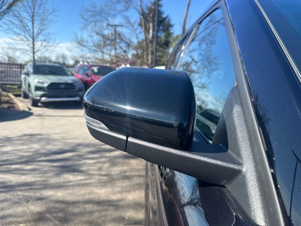 Used 2025 Ford Explorer ST-Line w/ ST-Line Street Pack image 37