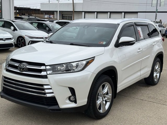 Used 2019 Toyota Highlander Limited image 1