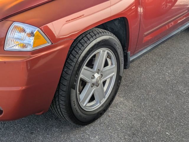 Used 2010 Jeep Compass Sport image 7