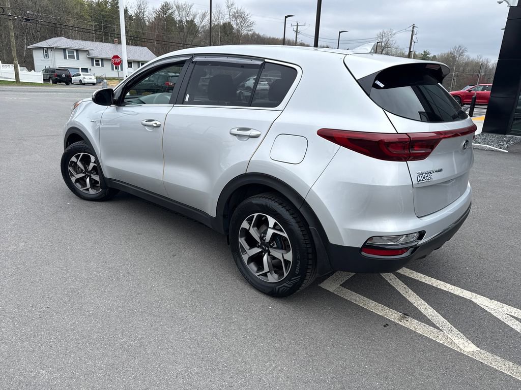 Used 2020 Kia Sportage LX w/ LX Popular Package AWD/4WD image 3