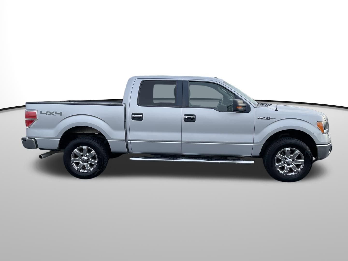 Used 2013 Ford F150 XLT w/ XLT Chrome Pkg image 2
