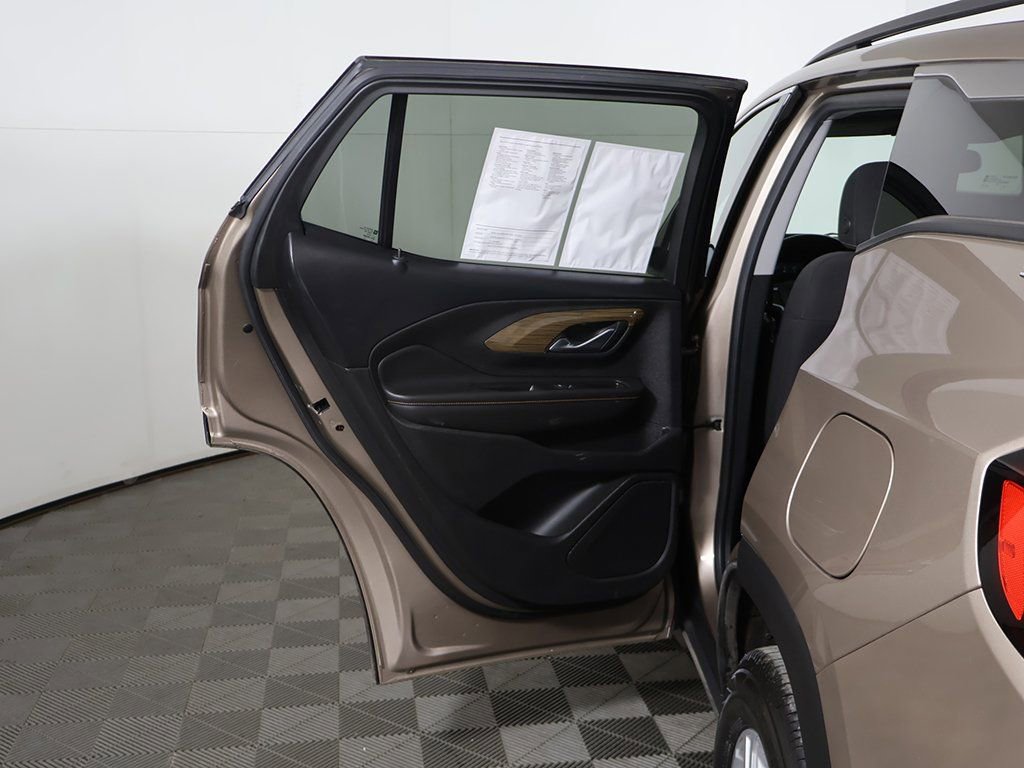 Used 2018 GMC Terrain SLE w/ Driver Convenience Package image 17