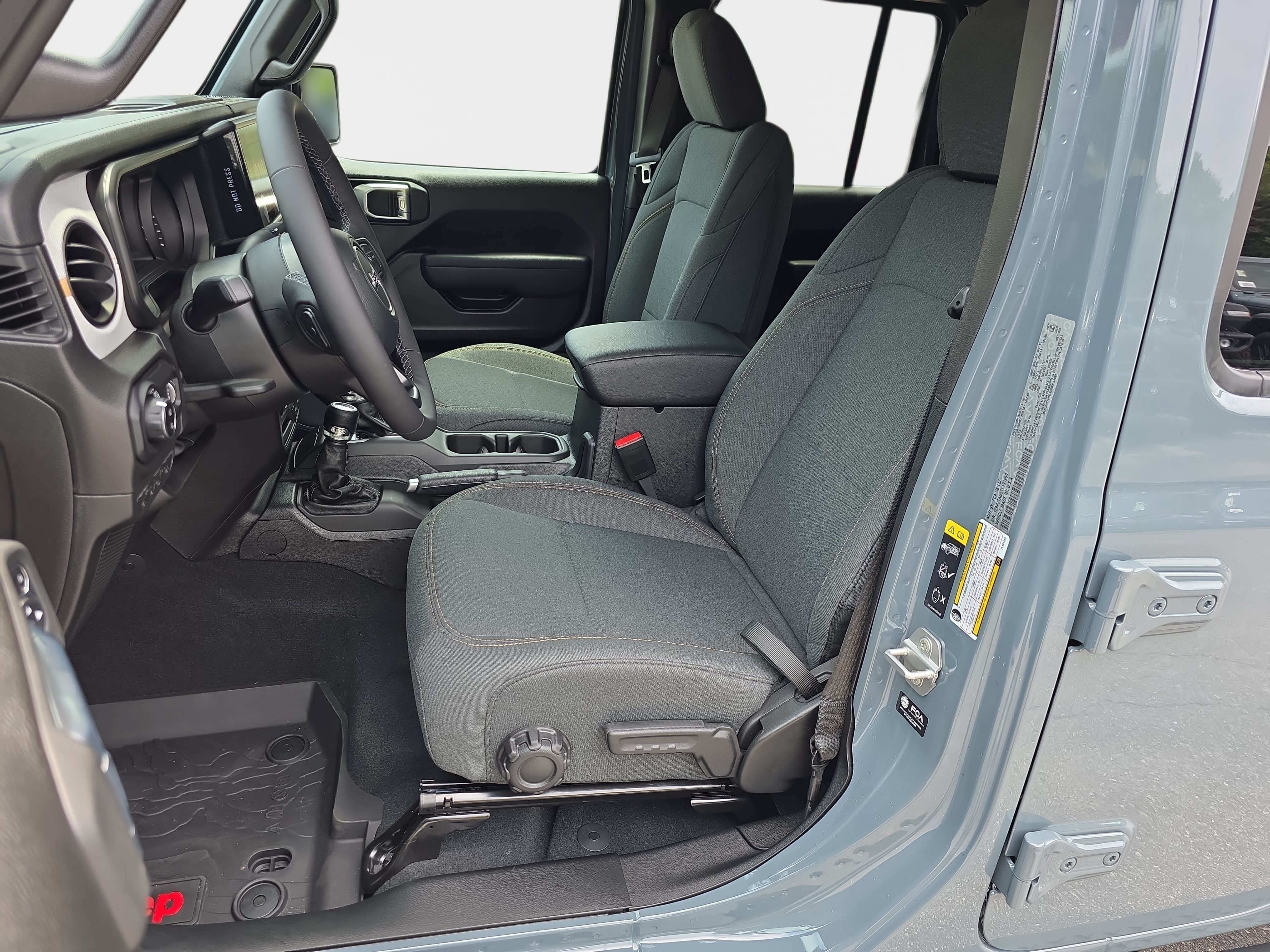 New 2026 Jeep Gladiator Sport AWD/4WD image 12