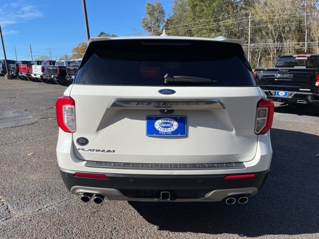 Used 2022 Ford Explorer Platinum w/ Equipment Group 601A image 4