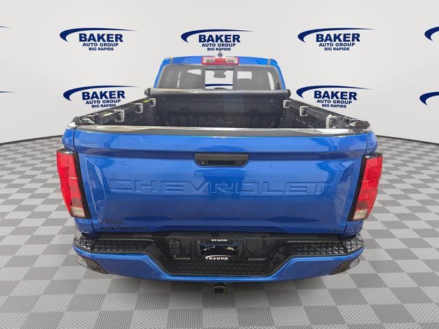 Used 2023 Chevrolet Colorado LT w/ LT Convenience Package II image 4