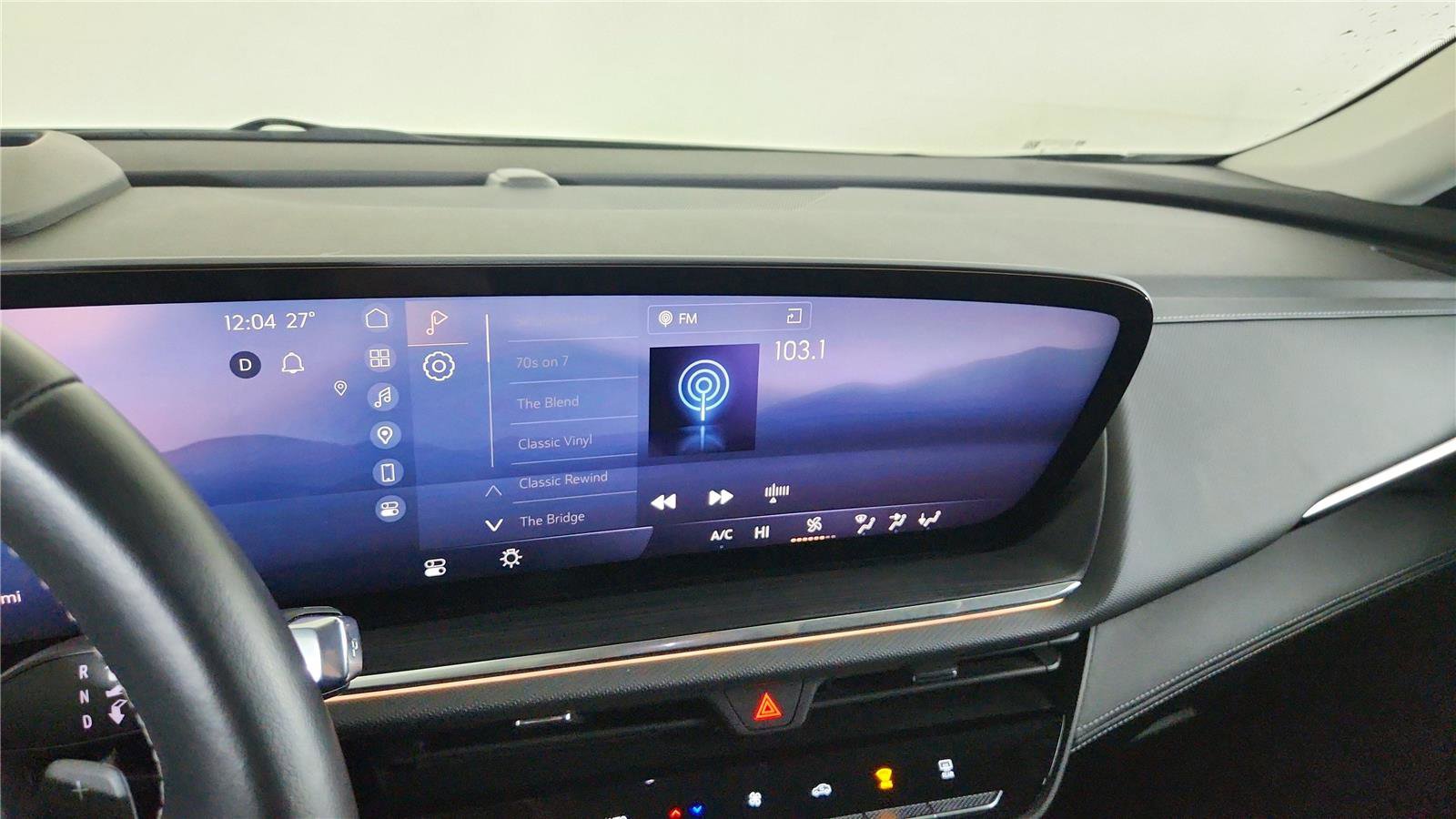 Used 2025 Buick Envision Preferred image 26