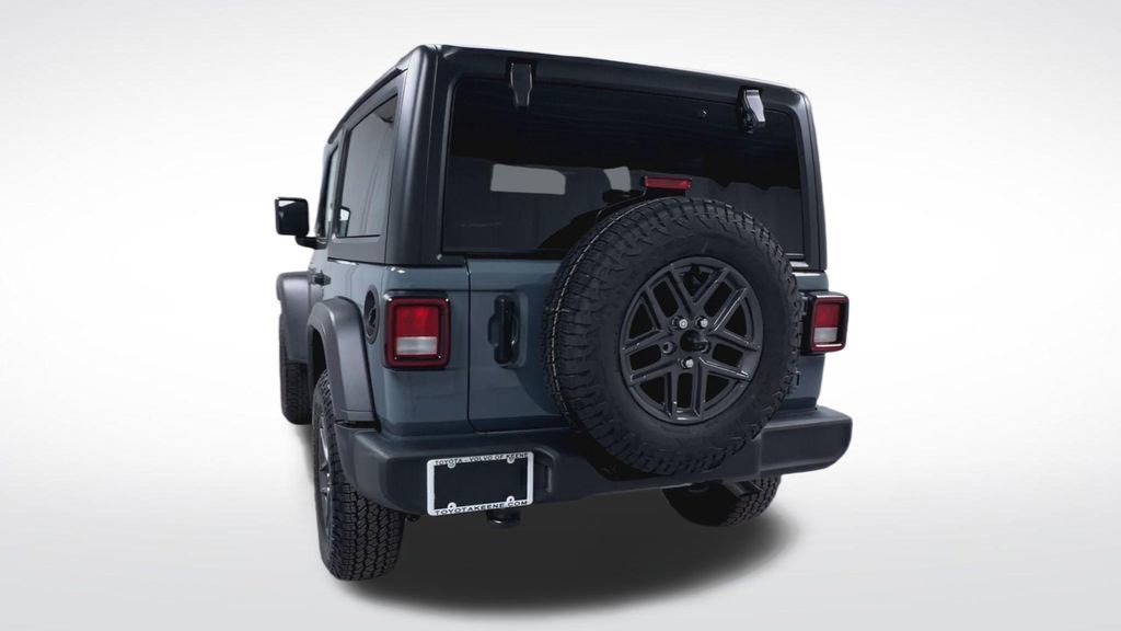 Used 2025 Jeep Wrangler Sport image 21