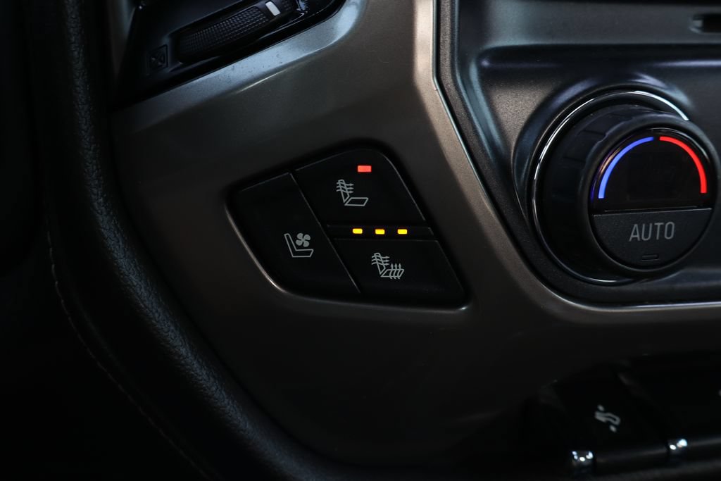 Used 2018 Chevrolet Silverado 1500 High Country RWD image 35