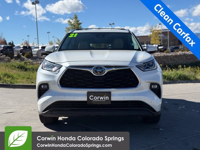 Used 2021 Toyota Highlander Limited AWD/4WD image 2