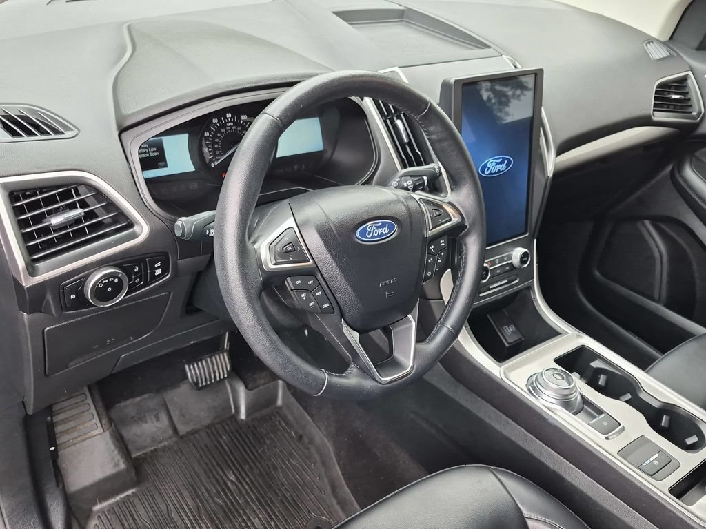 Used 2024 Ford Edge SEL w/ Convenience Package AWD/4WD image 11