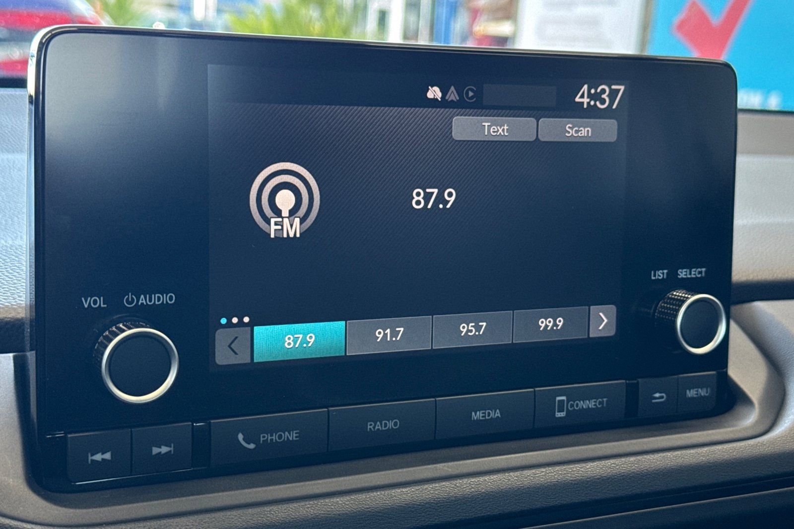 Certified 2025 Honda Accord LX image 17