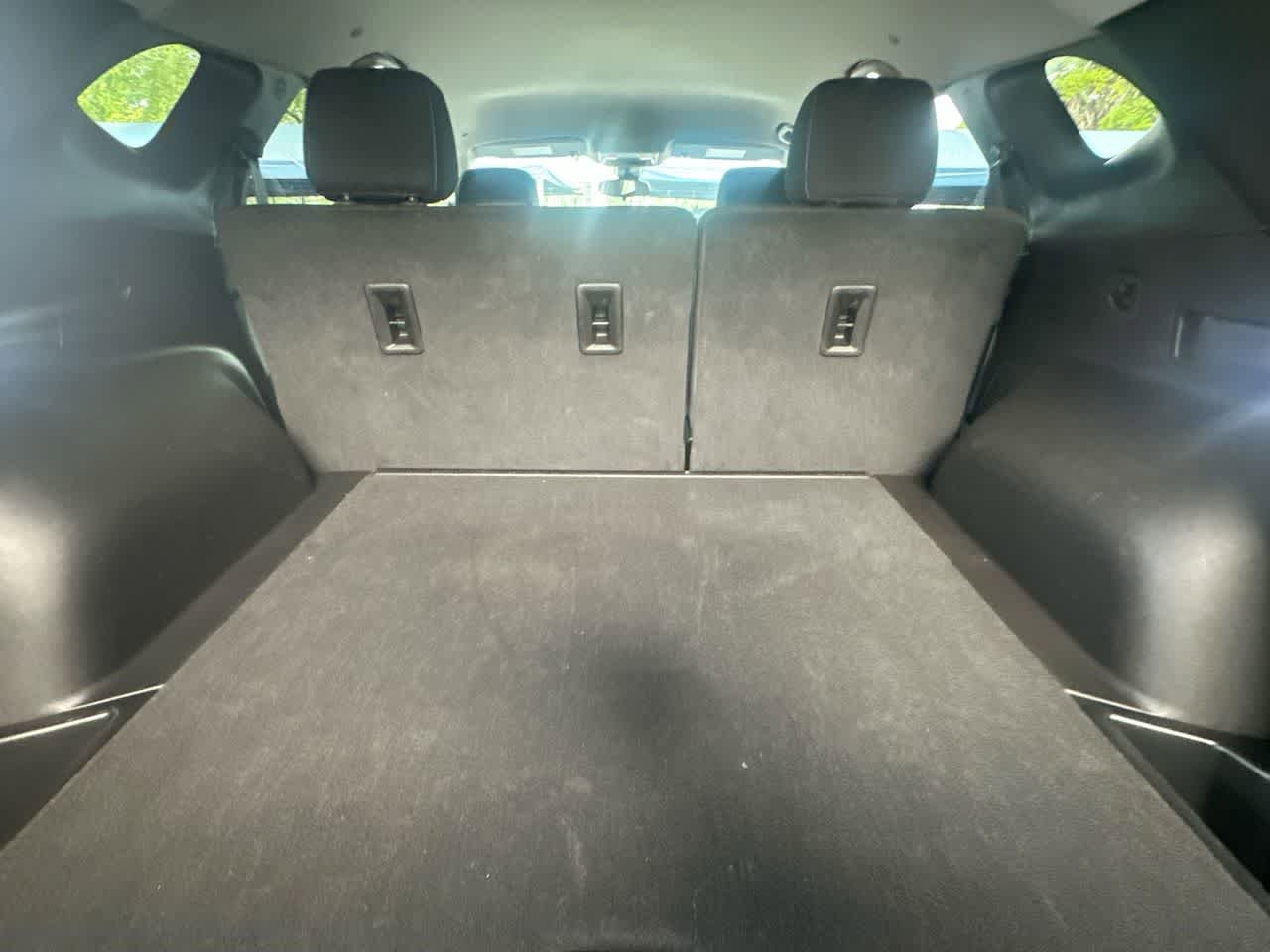 Used 2025 Chevrolet Blazer LT FWD image 25