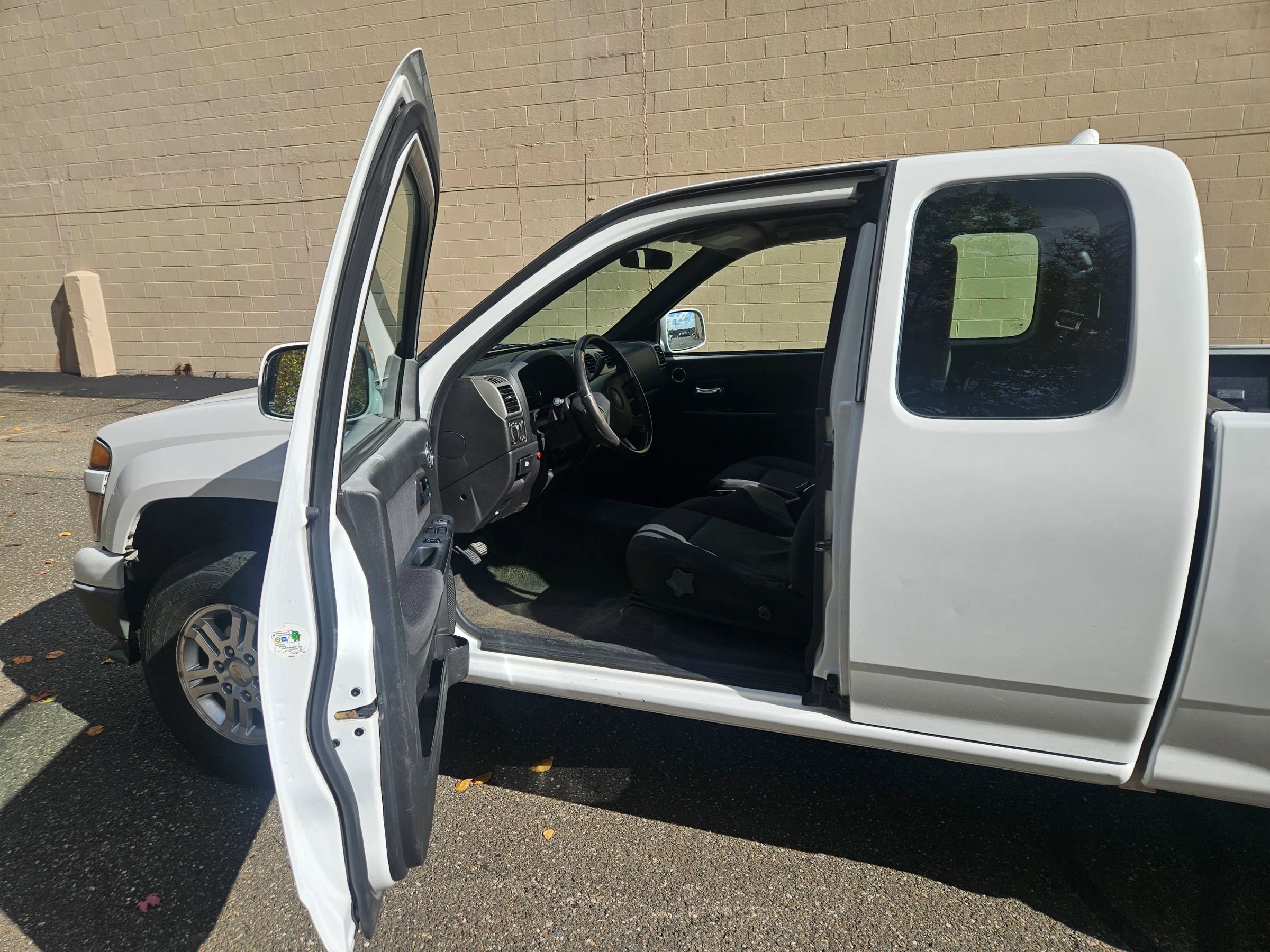 Used 2012 Chevrolet Colorado W/T w/ Power Convenience Package image 6