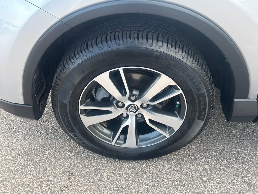 Used 2017 Toyota RAV4 XLE w/ Premium Special Value Package image 41