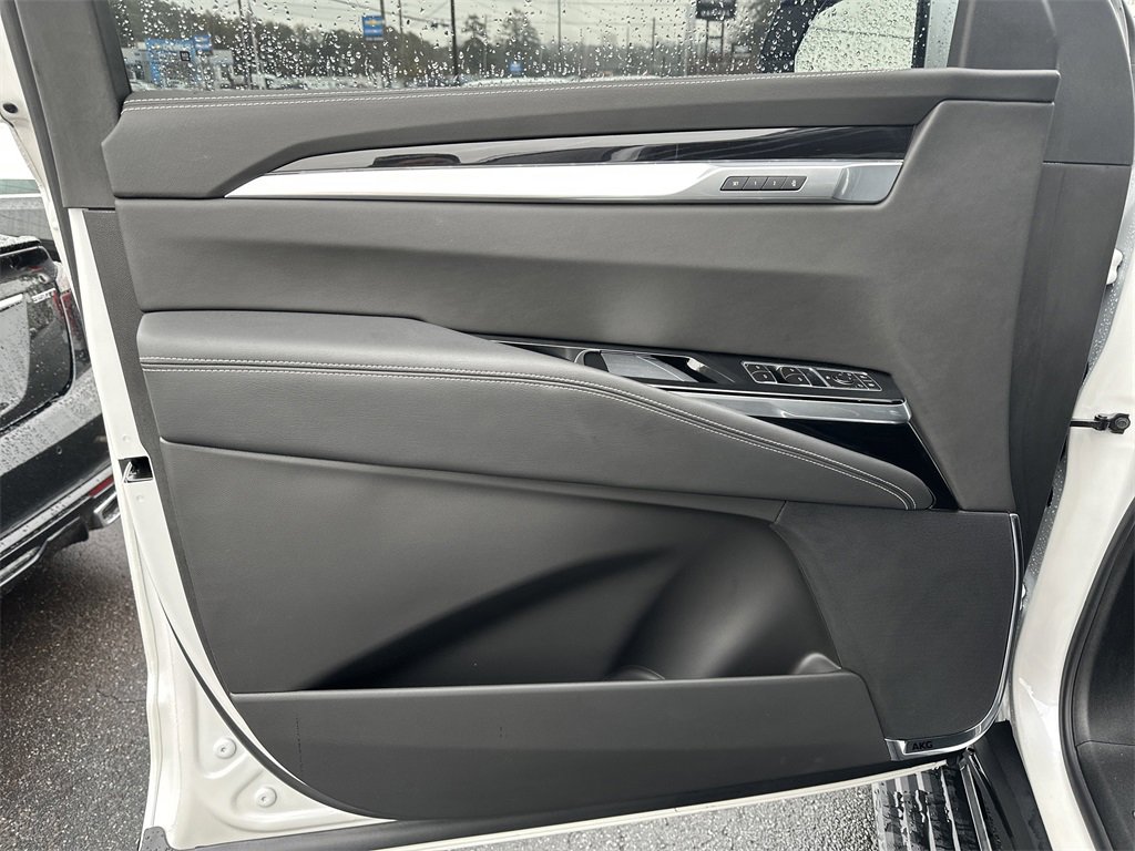 Certified 2025 Cadillac Escalade Sport w/ Touring Package image 10