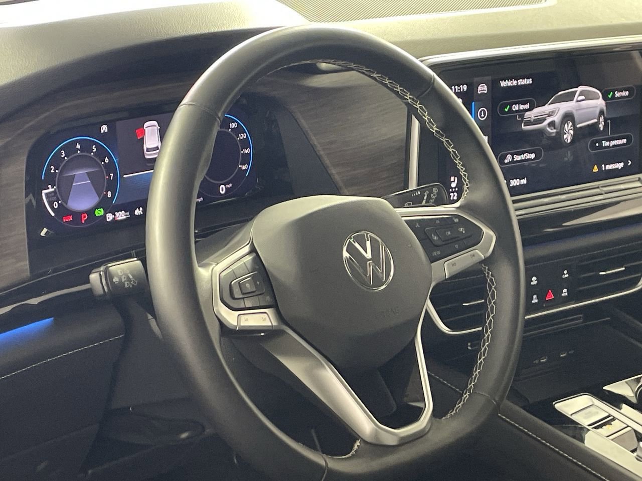 Used 2025 Volkswagen Atlas SEL image 13