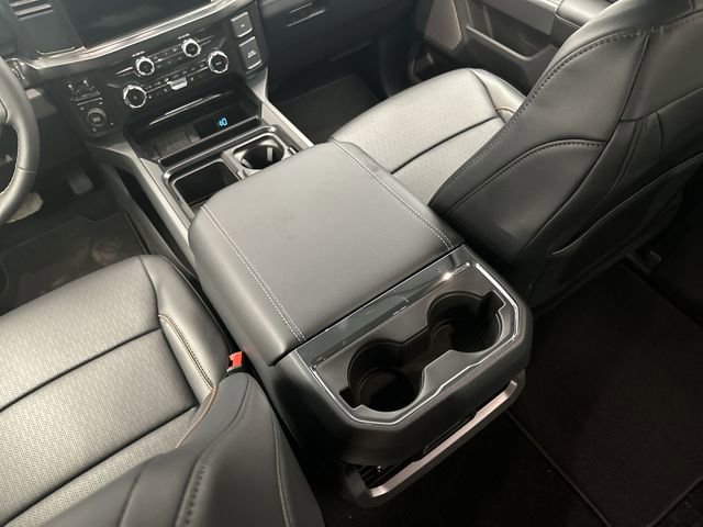 New 2026 Ford F350 Lariat w/ Black Appearance Package image 24