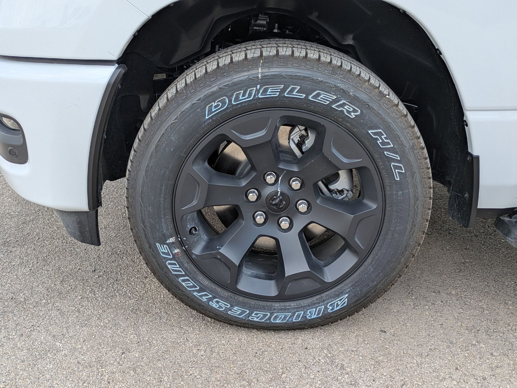 New 2026 RAM 1500 Express AWD/4WD image 23