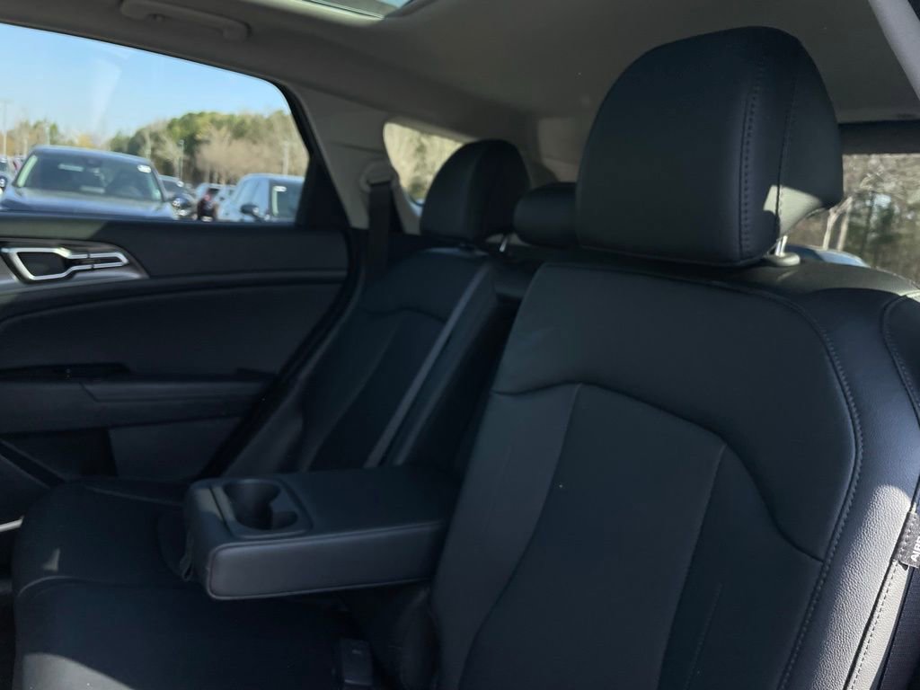 Used 2025 Kia Sportage EX w/ Premium Package image 42