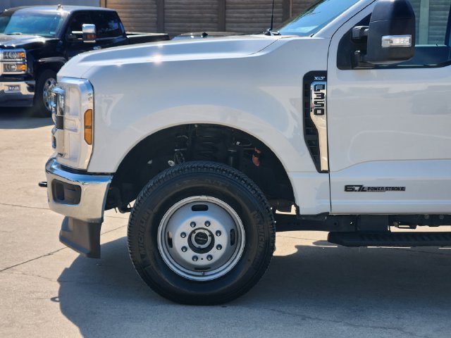Used 2025 Ford F350 XLT w/ FX4 Off-Road Package AWD/4WD image 13