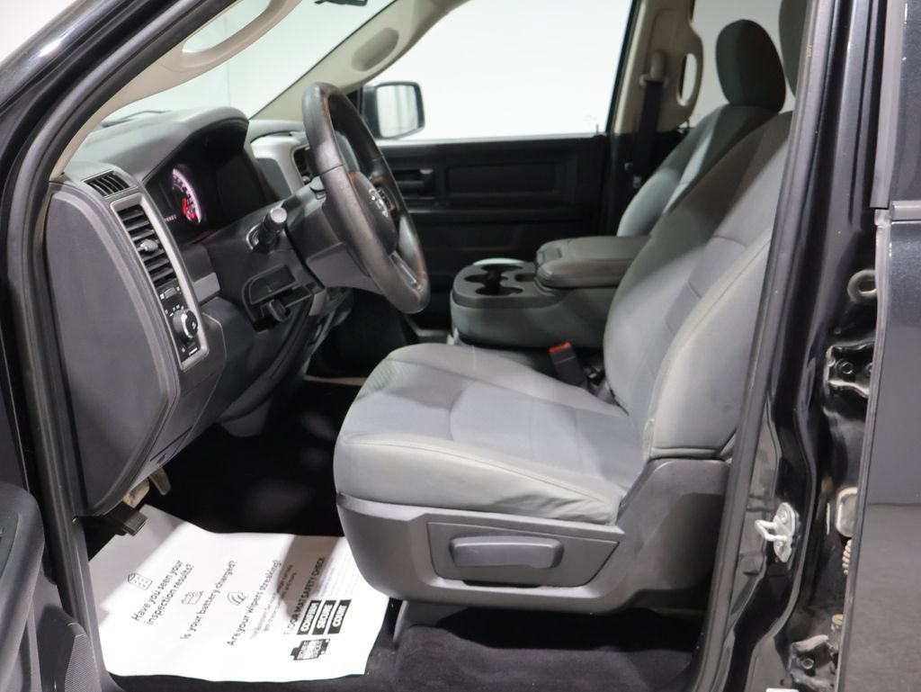 Used 2016 RAM 1500 Express w/ Black Ram 1500 Express Group AWD/4WD image 10