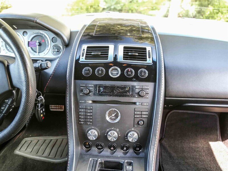 Used 2008 Aston Martin V8 Vantage Roadster RWD image 24