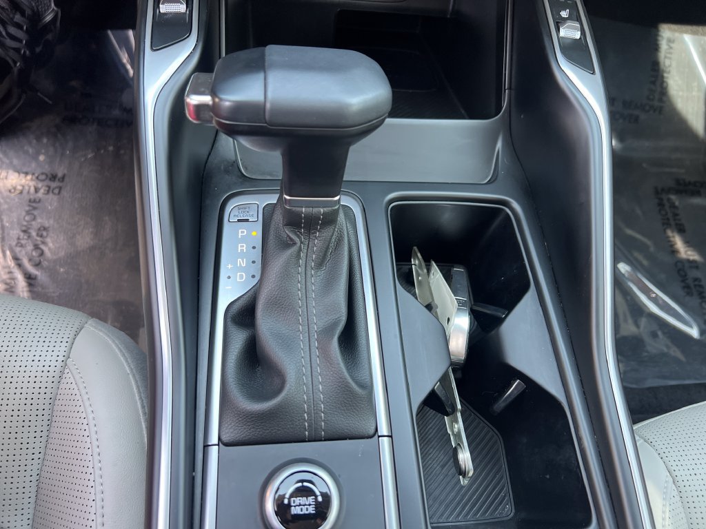Certified 2024 Kia Sorento S w/ Panoramic Sunroof Package FWD image 24