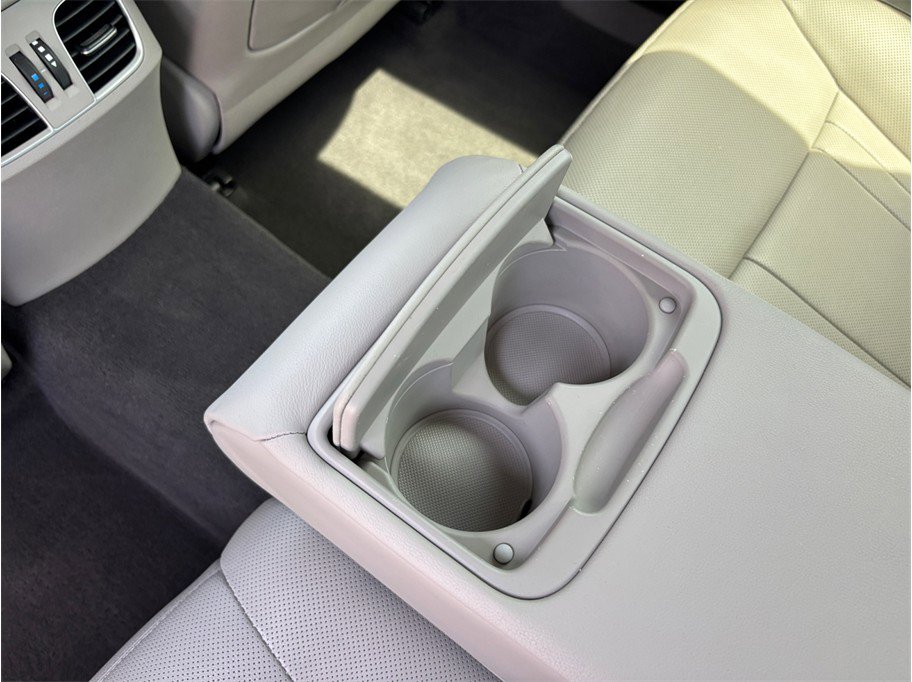 Used 2019 Genesis G80 3.8 RWD image 41