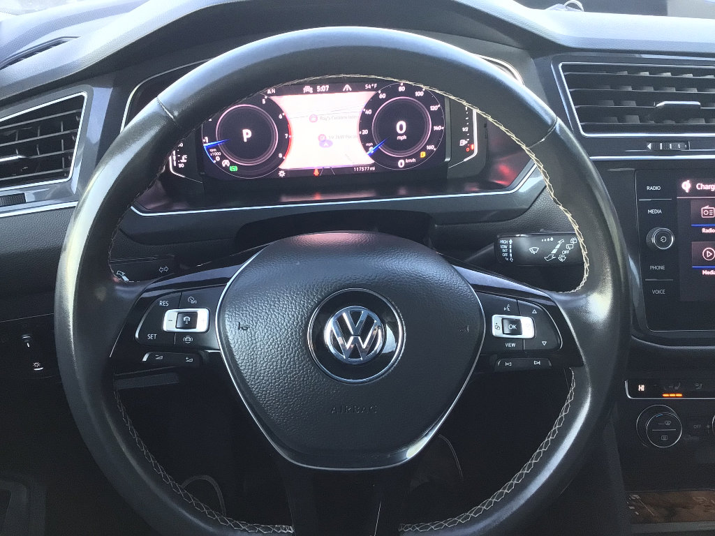 Used 2021 Volkswagen Tiguan SEL Premium R-Line image 8