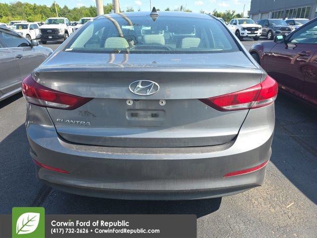 Used 2018 Hyundai Elantra SEL FWD image 11