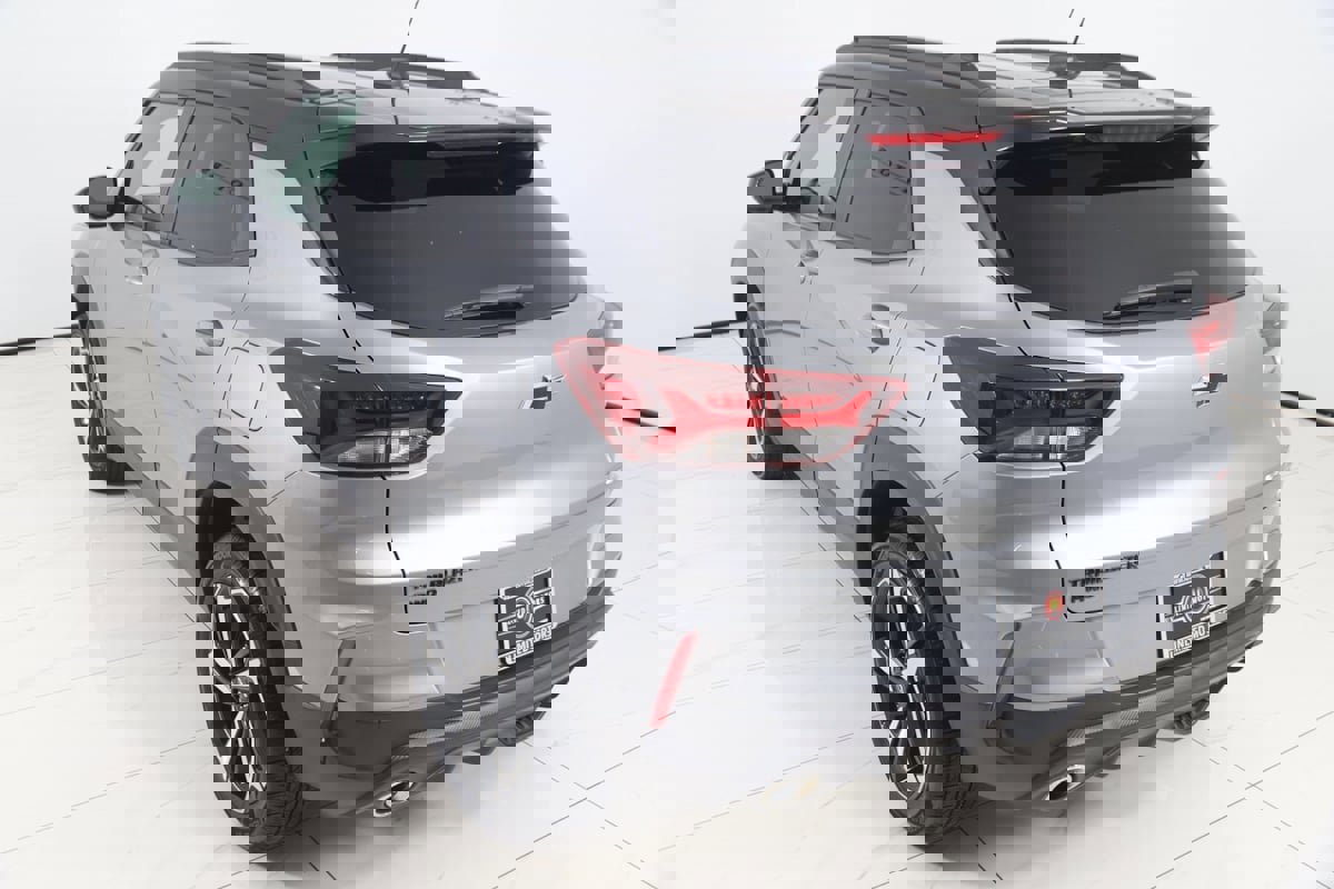 Used 2023 Chevrolet TrailBlazer RS image 25