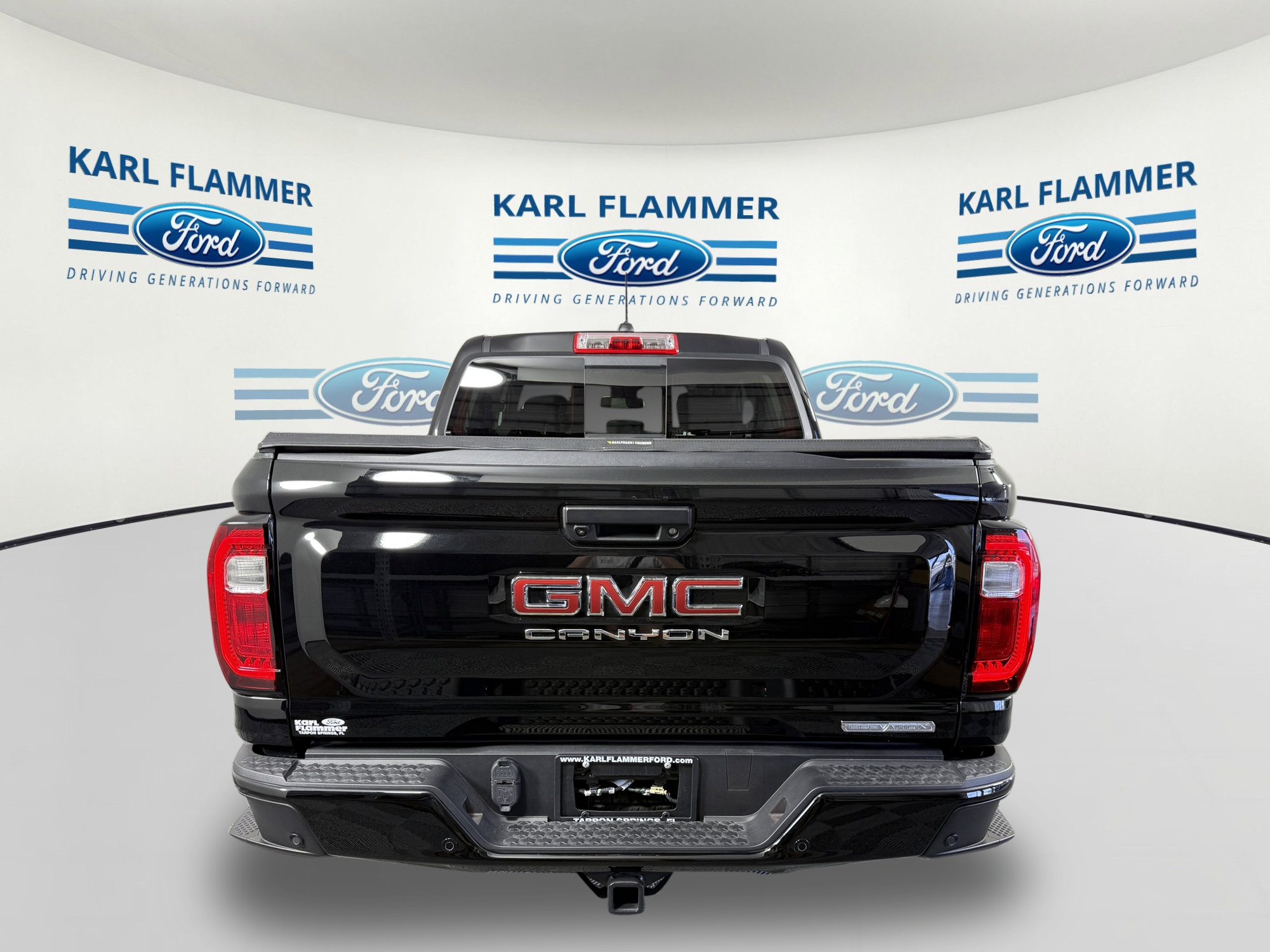 Used 2024 GMC Canyon Elevation w/ Convenience Package image 4