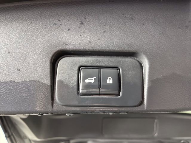 Used 2023 Nissan Rogue SV w/ SV Premium B Package image 53