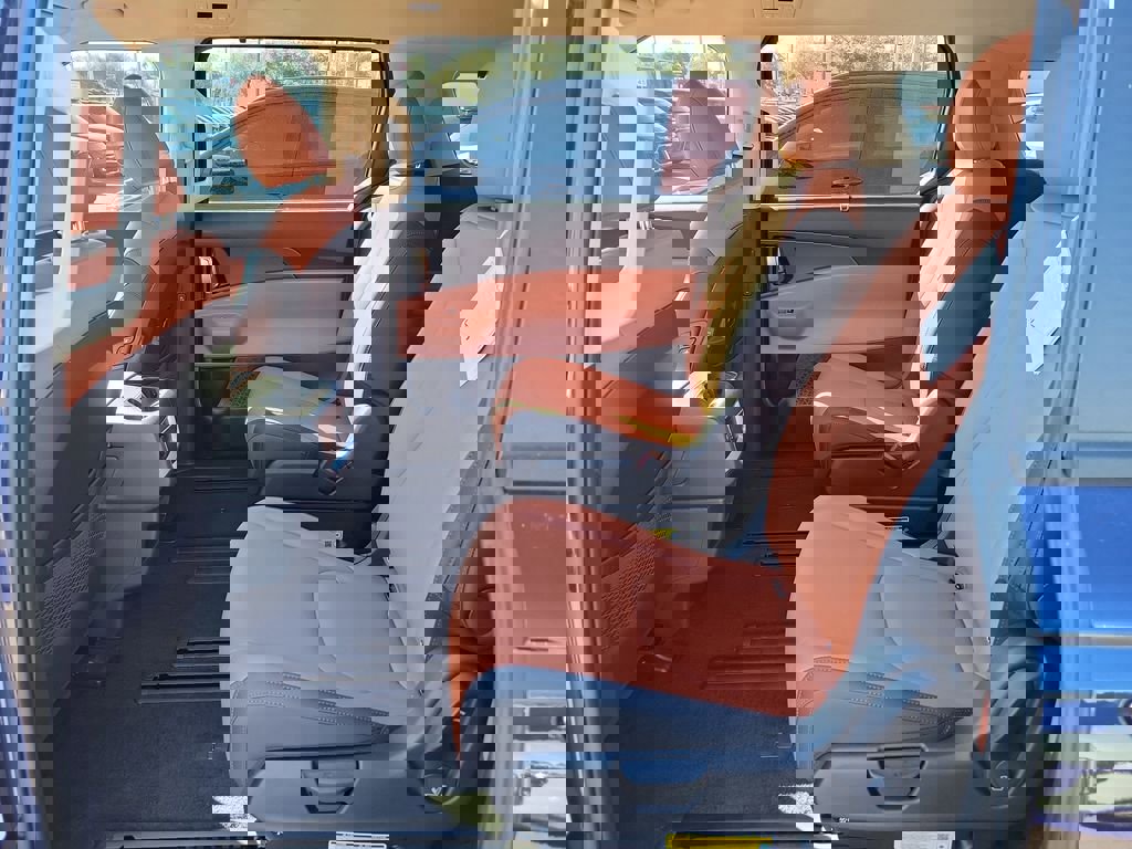 New 2026 Kia Carnival EX FWD image 16