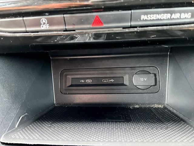 Used 2023 Volkswagen Atlas Cross Sport SE AWD/4WD image 27