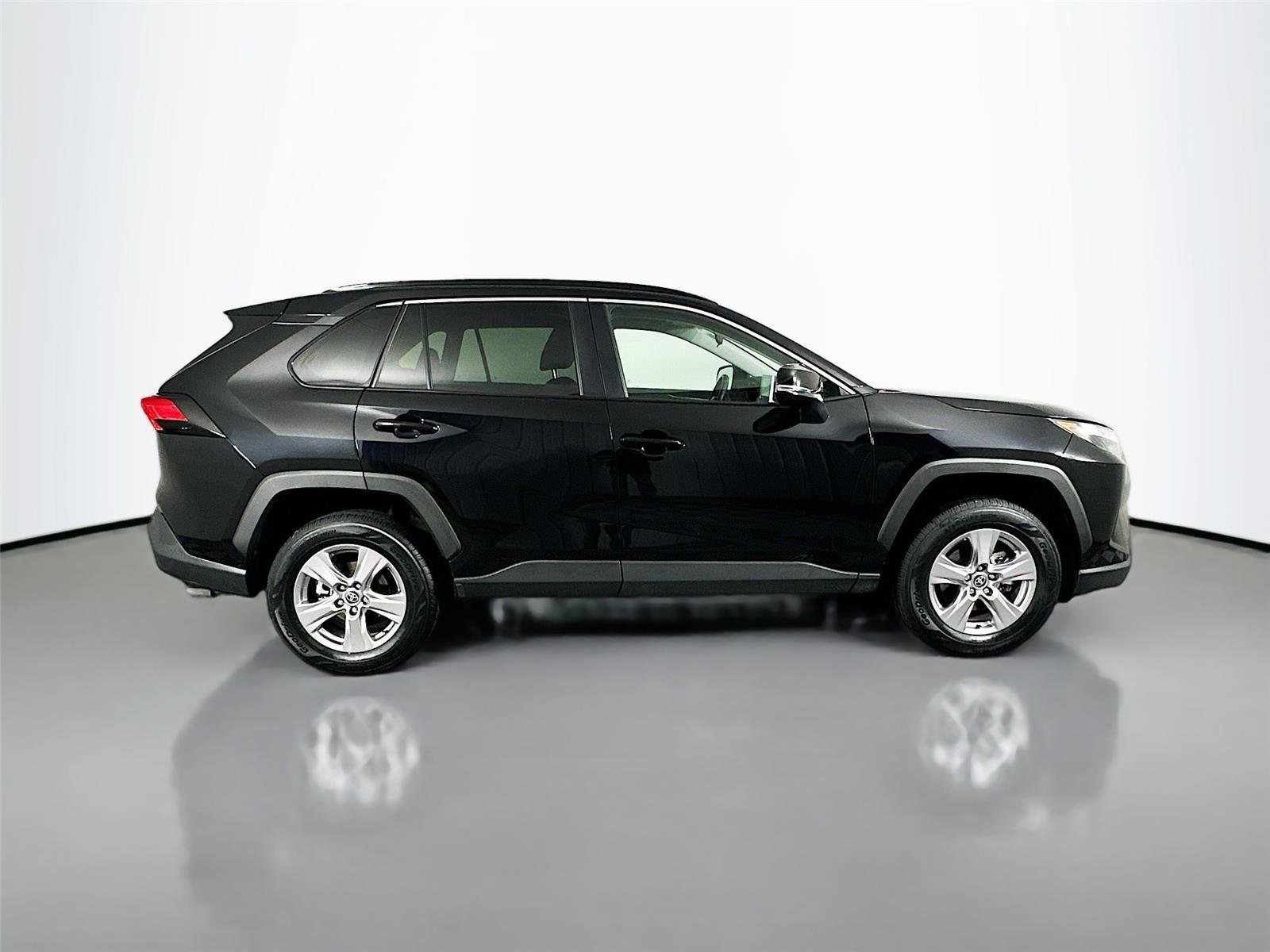 Certified 2025 Toyota RAV4 XLE AWD/4WD image 16