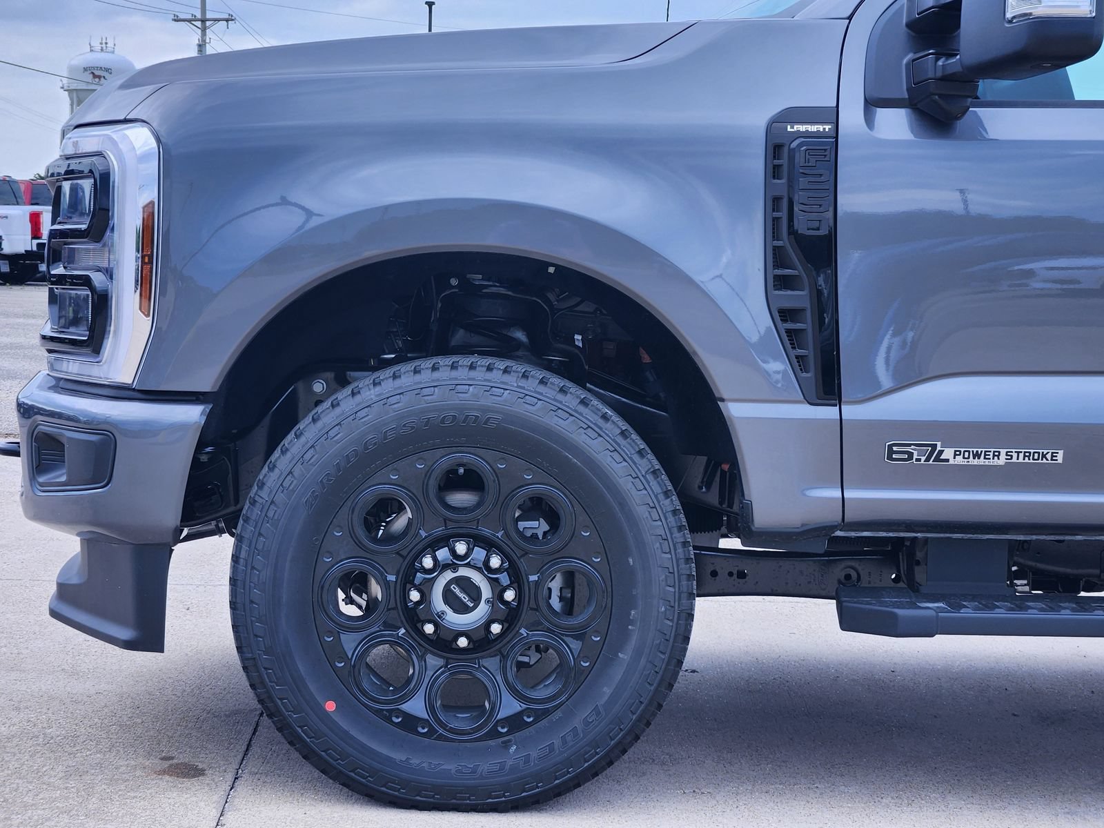 New 2026 Ford F250 Lariat w/ Black Appearance Package AWD/4WD image 9